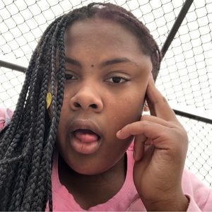 Meet your Posher, Kylee